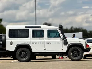 Land Rover Defender 2012 White