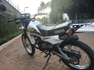 Yamaha DT175 2012 White