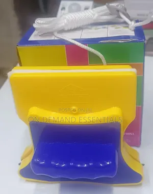 Magnetic Window Glass Cleaner