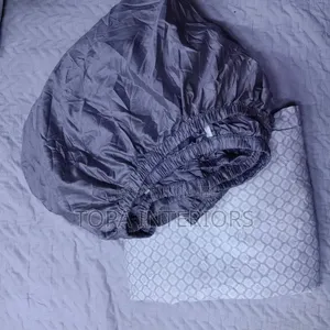 Removable Waterproof Mattress Protector Cover With Fitted Edges