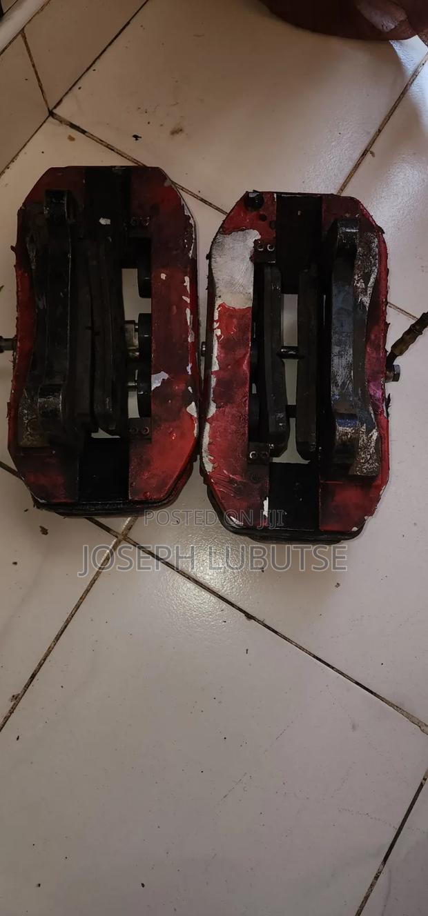 Brembo 6 Pot - thumbnail 3