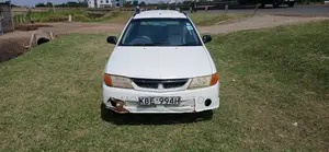 Nissan Wingroad 2001 White