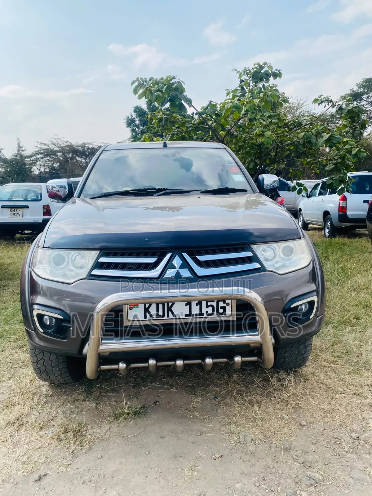 Mitsubishi L200 2015 Gray