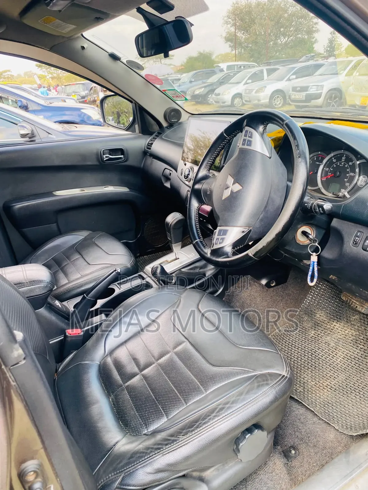 Mitsubishi L200 2015 Gray