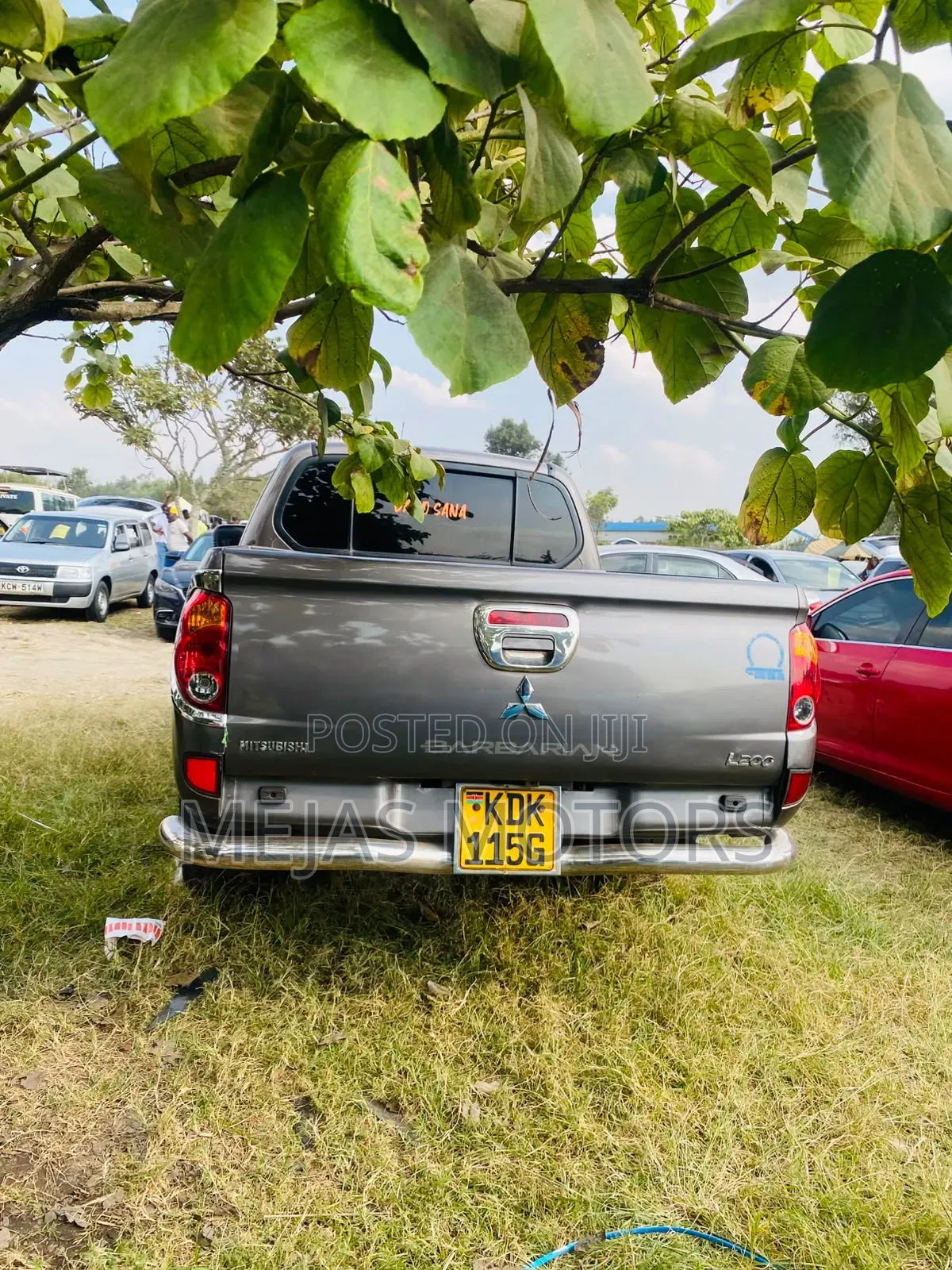 Mitsubishi L200 2015 Gray
