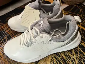 Professional Golf Shoes