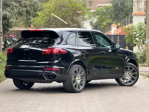 Porsche Cayenne 2018 Black