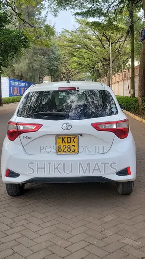 Toyota Vitz 2017 White