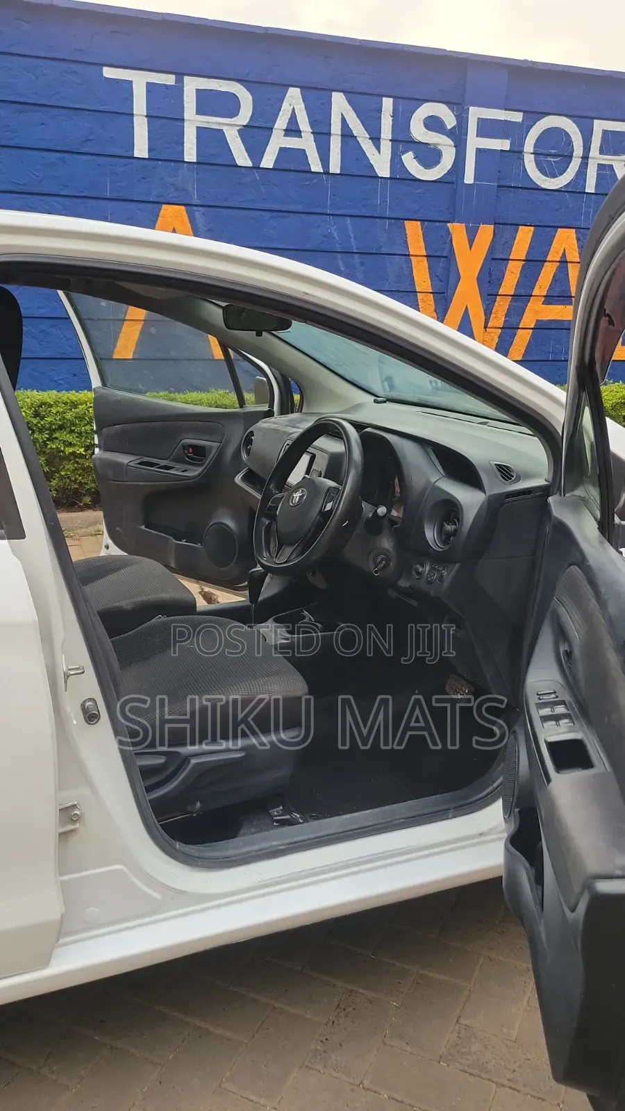 Toyota Vitz 2017 White