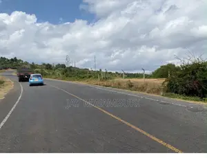 1/2 Acre on Tarmac Syokimau