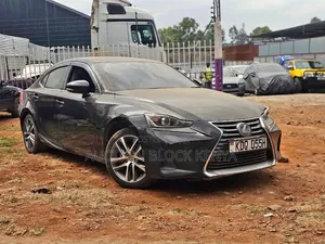 Lexus IS 2017 Black