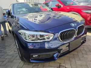 BMW 118i 2018 Blue