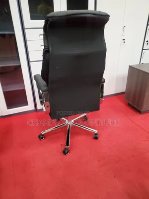 Black Executive Swivel Office Chair
