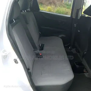 Toyota Vitz 2013 White