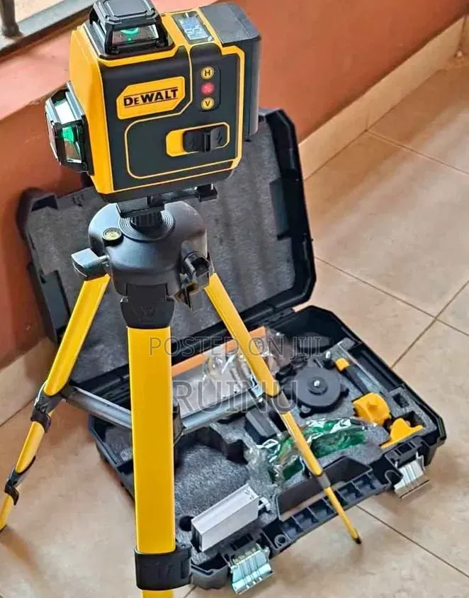 DeWALT 16-Line Laser Level With Stand