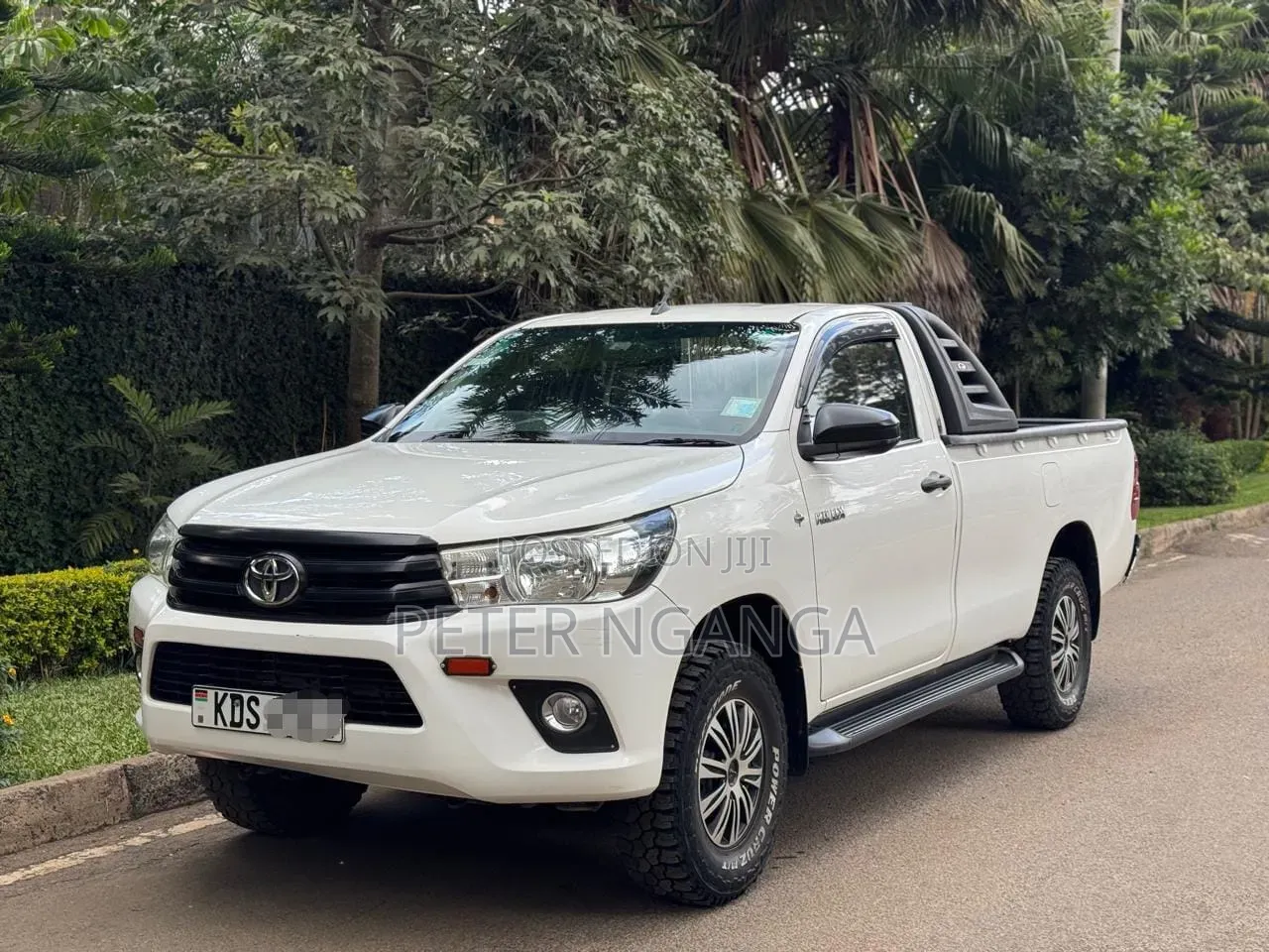 Toyota Hilux 2017 White