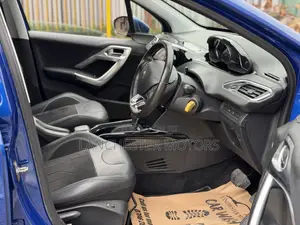 Peugeot 2008 2019 Blue