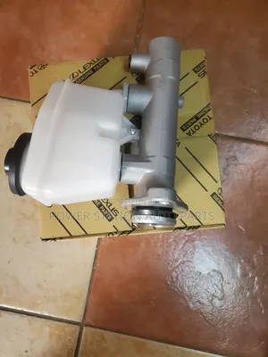 Toyota Landcruiser Brake Master Cylinder