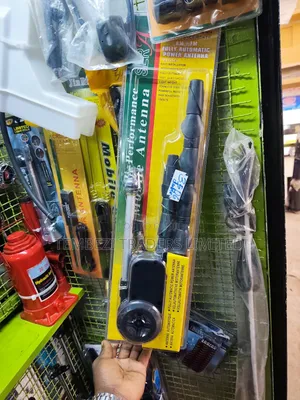 Automatic Car Antenna / Aerial With Fittings Available!