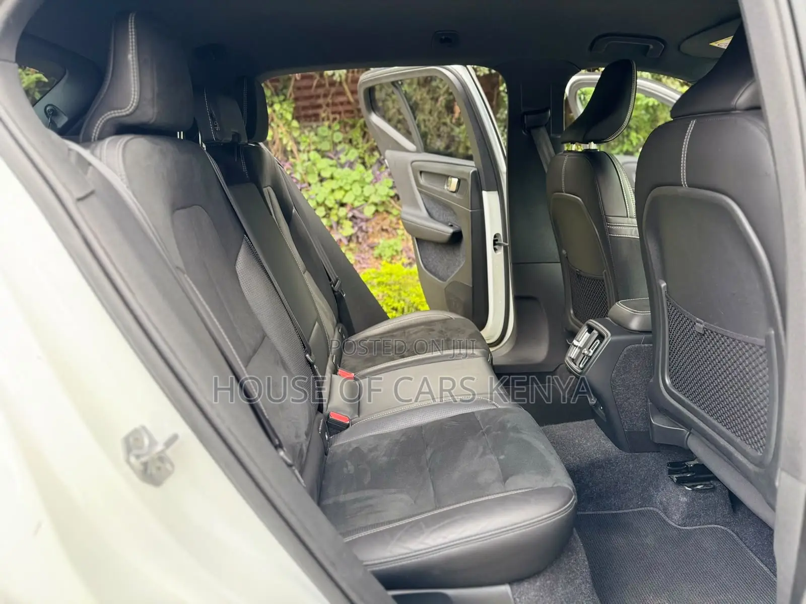 Volvo XC40 2019 Pearl