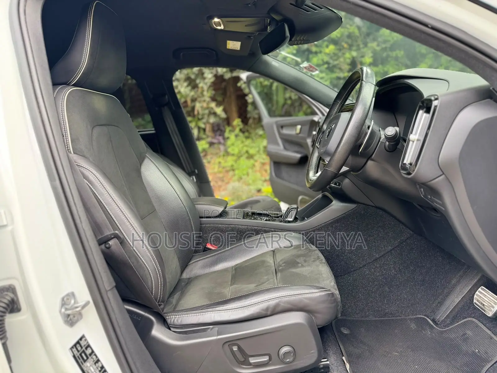 Volvo XC40 2019 Pearl