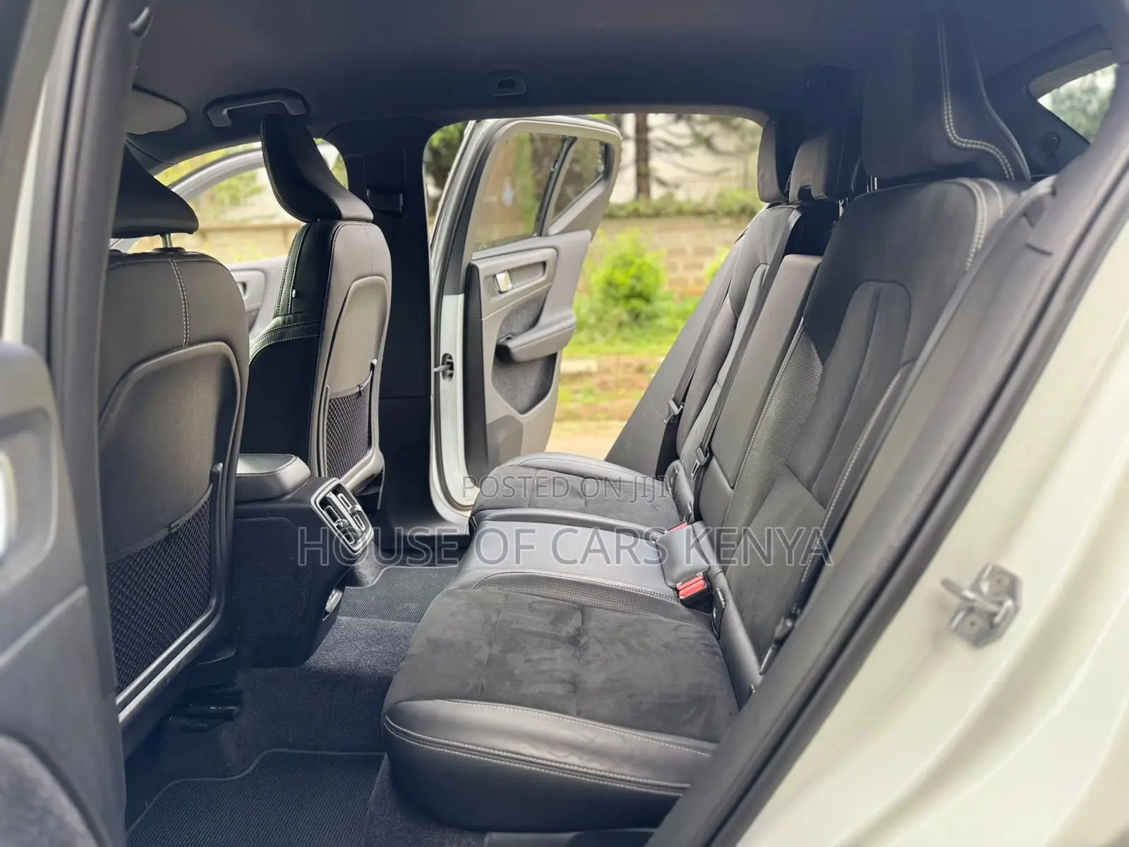 Volvo XC40 2019 Pearl