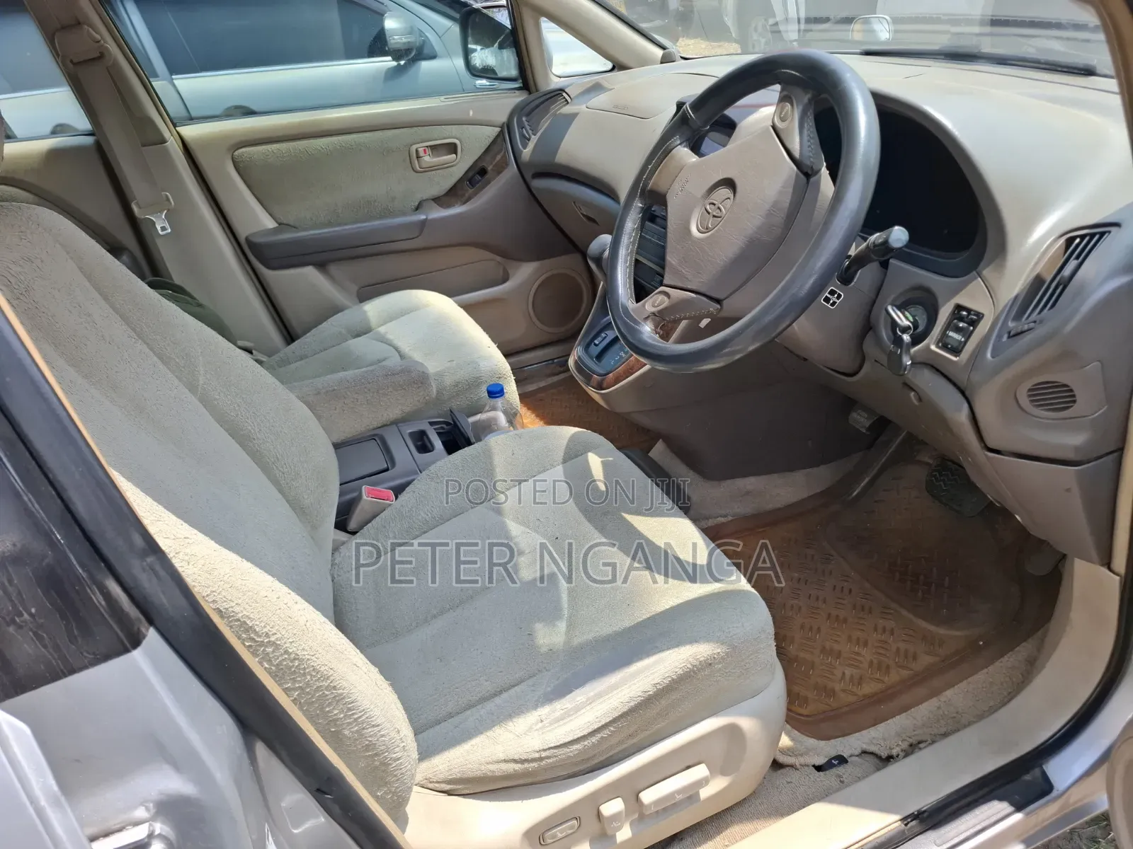Toyota Harrier 2000 Silver