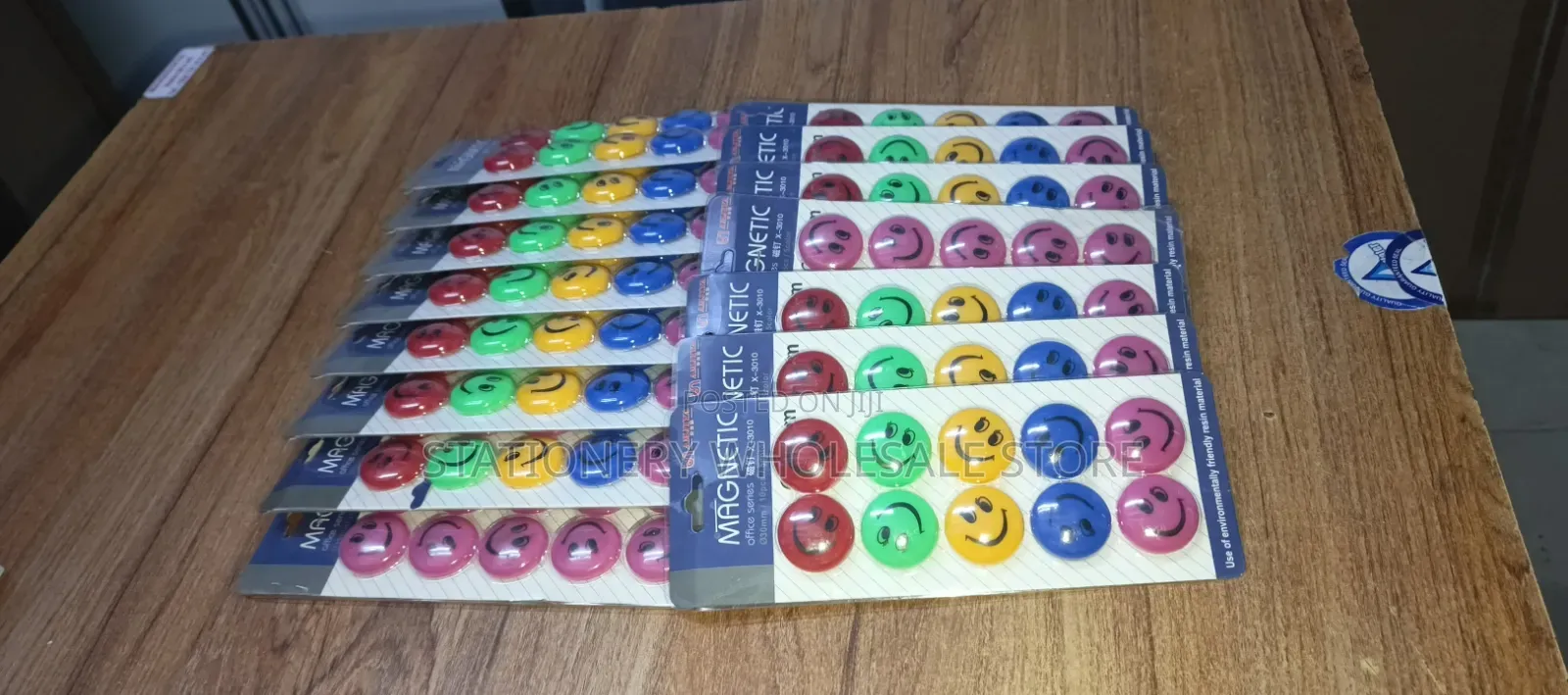 White Board Buttons Cap {Magnets}