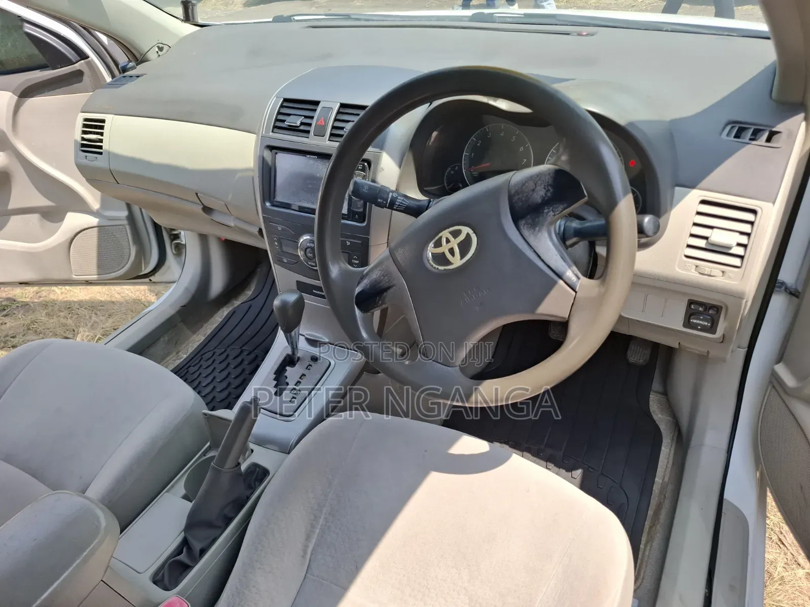 Toyota Axio 2010 Off white