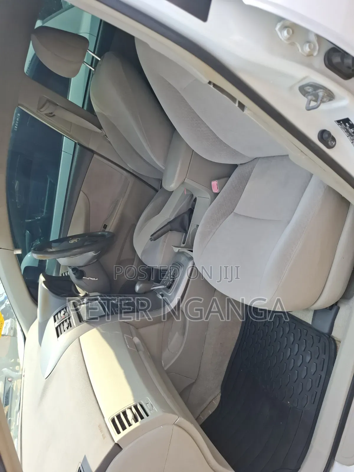 Toyota Axio 2010 Off white