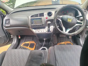 Honda Stream 2010 White
