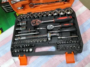 Chrome Mechanical Socket Wrench Spanner Set 82 PCS With Screwdriver