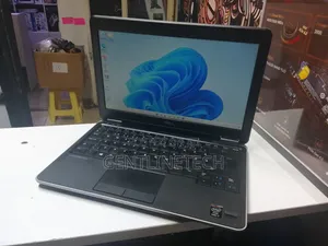 Laptop Dell Latitude E7240 8GB Intel Core i7 SSD 128GB