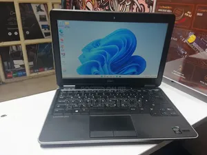 Laptop Dell Latitude E7240 8GB Intel Core i7 SSD 128GB