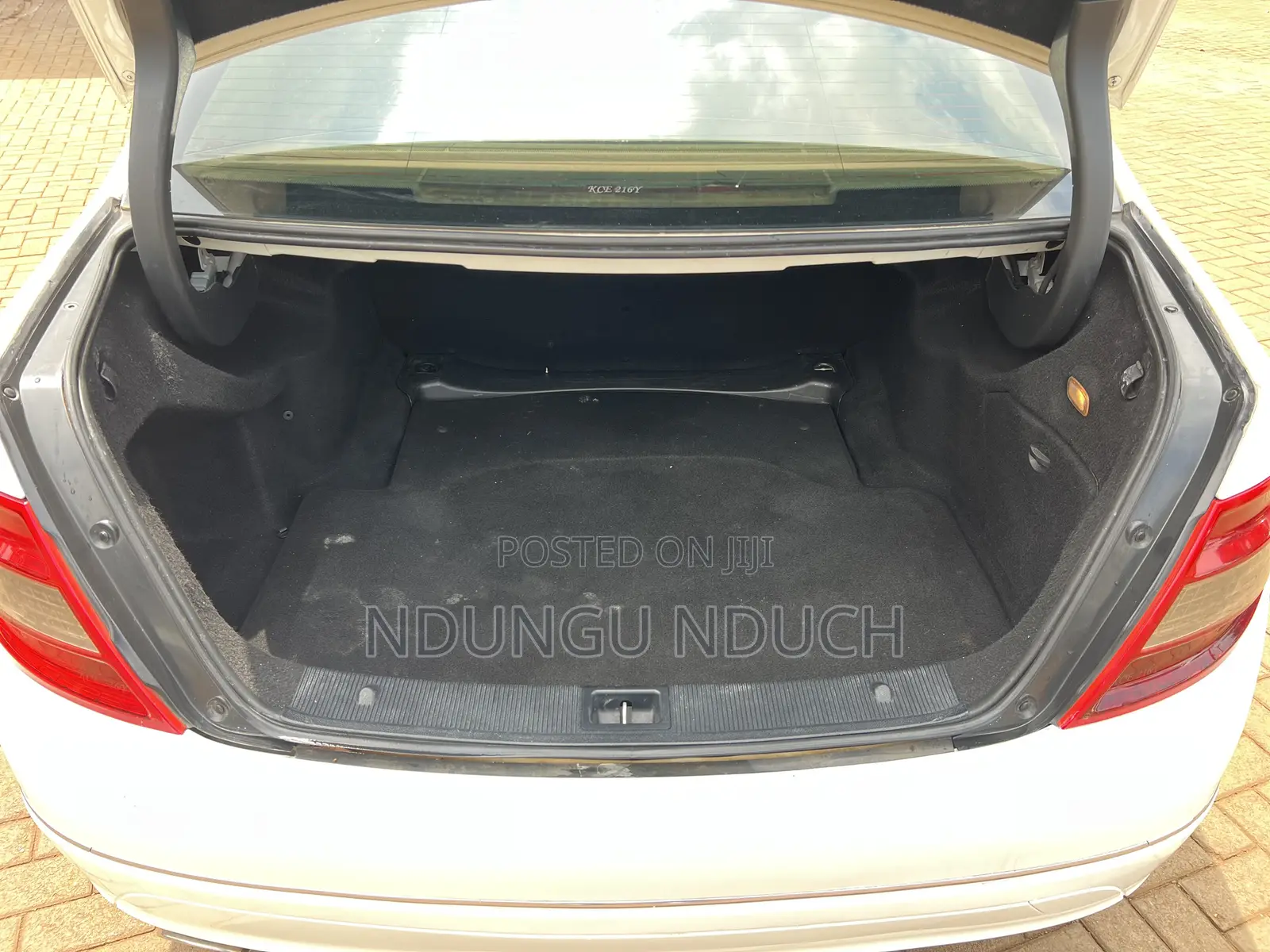 Mercedes-Benz C200 2008 White