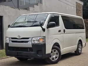 Toyota HiAce 2019 White