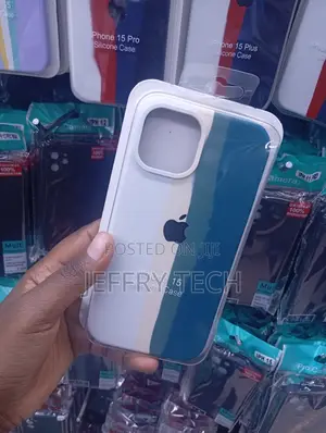 Two-Tone iPhone 15 Silicone Case