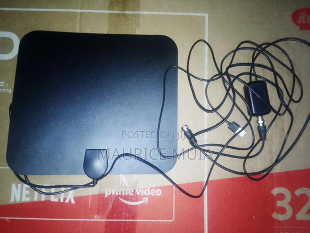 HDTV Indoor TV Antenna With Amplifier - thumbnail 2