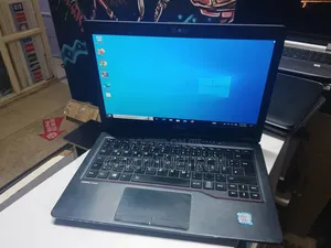 Laptop Fujitsu Lifebook U727 8GB Intel Core i5 SSD 128GB