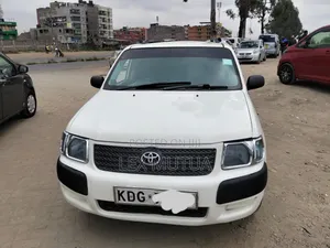 Toyota Succeed SV Premium 2014 White