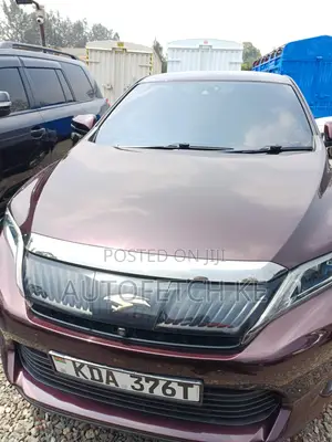 Toyota Harrier 2017 Maroon
