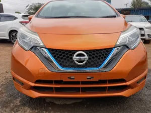 Nissan Note 2017 Orange
