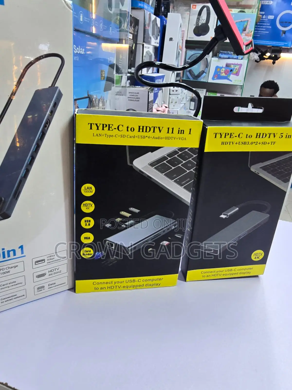 11-in-1 USB-C Docking Hub With HDMI LAN Audio Port