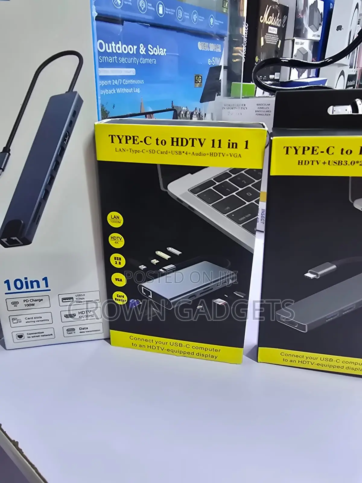 11-in-1 USB-C Docking Hub With HDMI LAN Audio Port