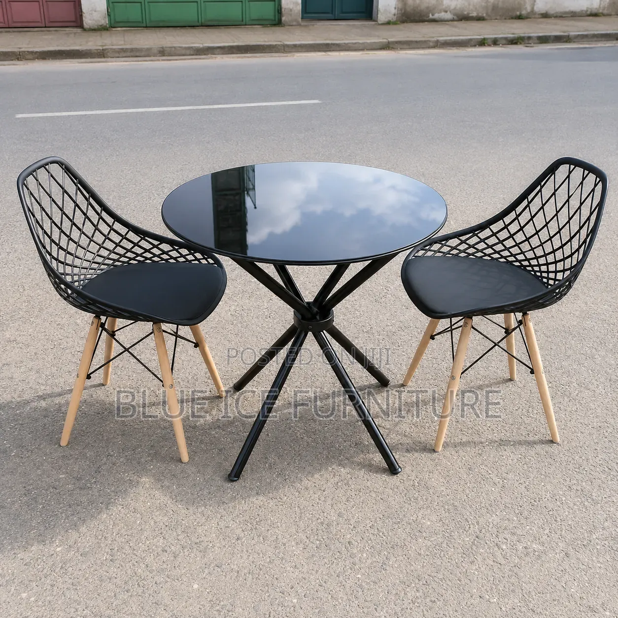 Modern Round Glass Dining Table Set With 2 Eames Chair
