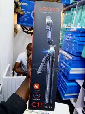 C17 AI Face Tracking Gimbal With 360° Auto Rotation