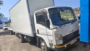 Isuzu Elfu