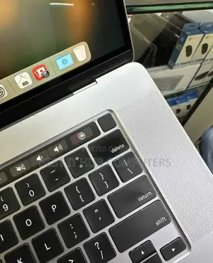 Laptop Apple MacBook Pro 2019 16GB Intel Core i7 SSD 512GB
