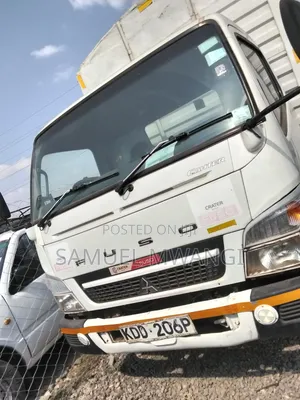 Mitsubishi Fuso 2019 White