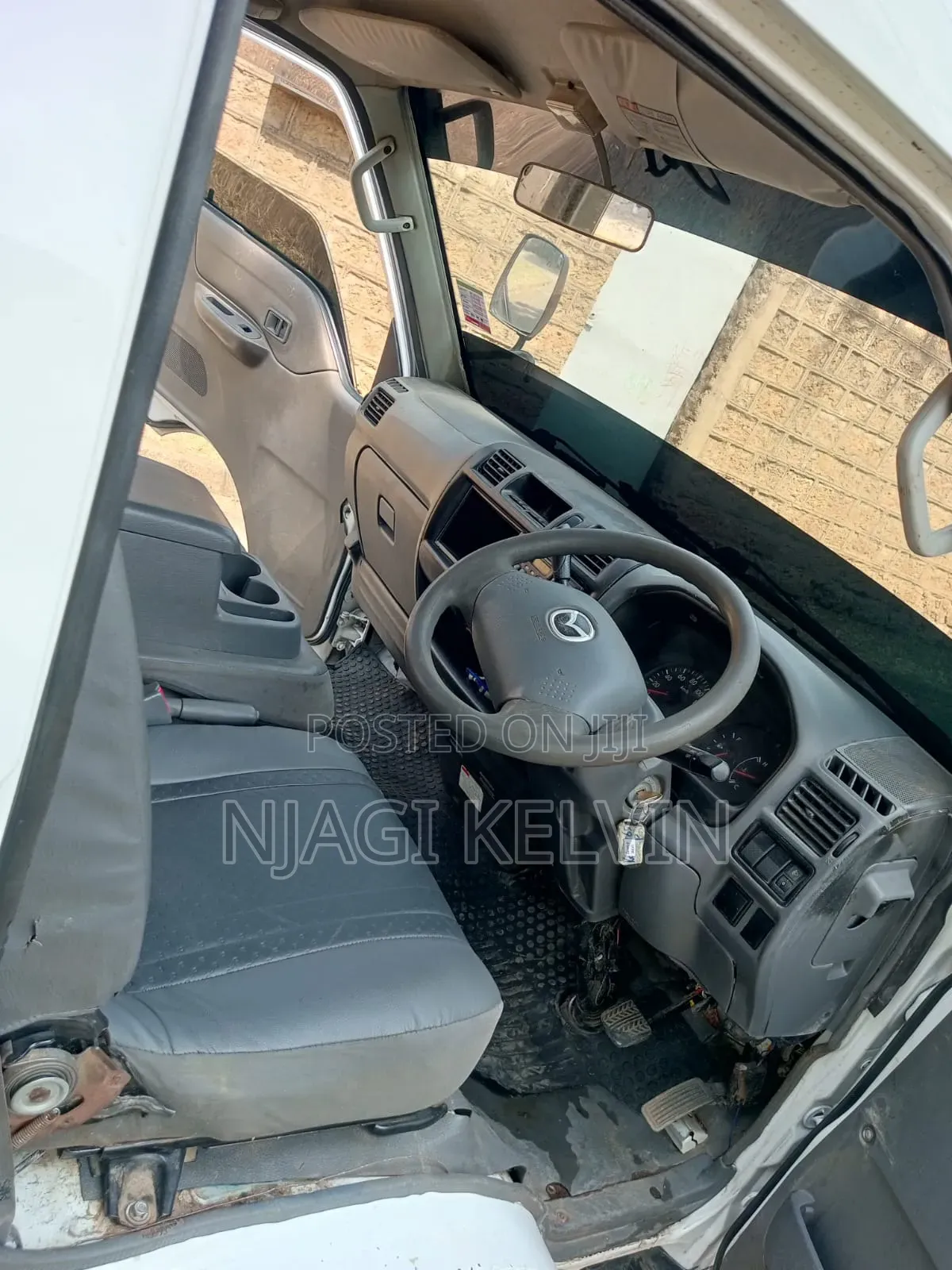 Mazda Bongo 2012 White